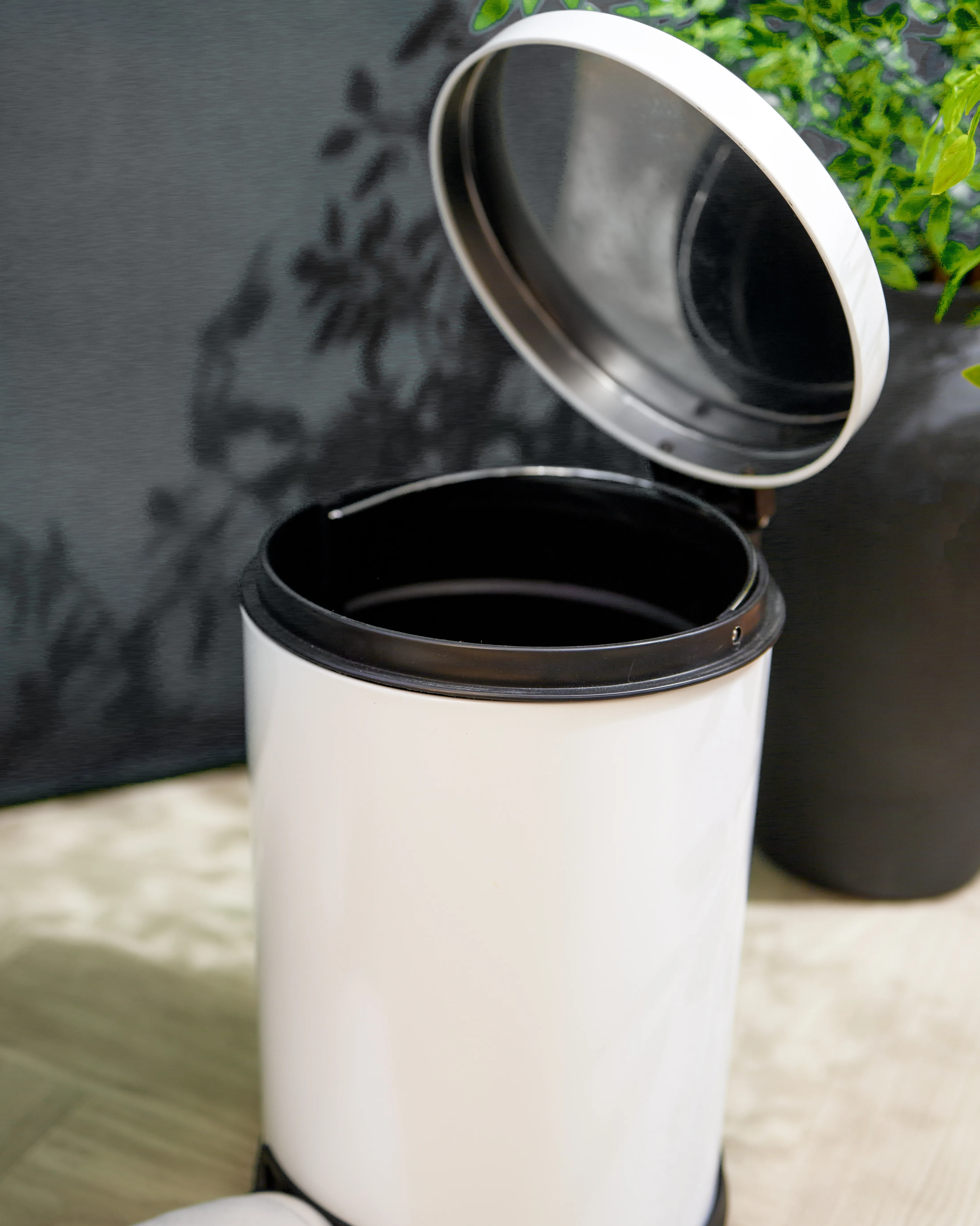 8L Pedal Waste Bin