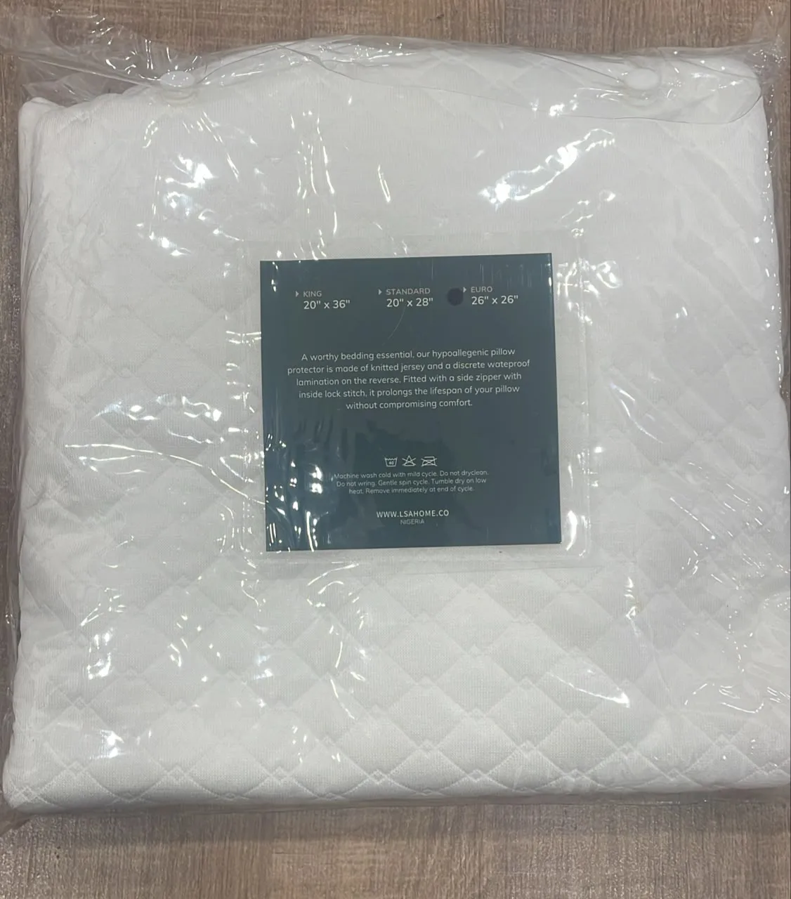 Square Pillow protector 60x60